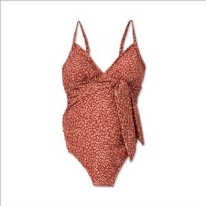 Maternity swimsuit New w/o tags Isabel Maternity